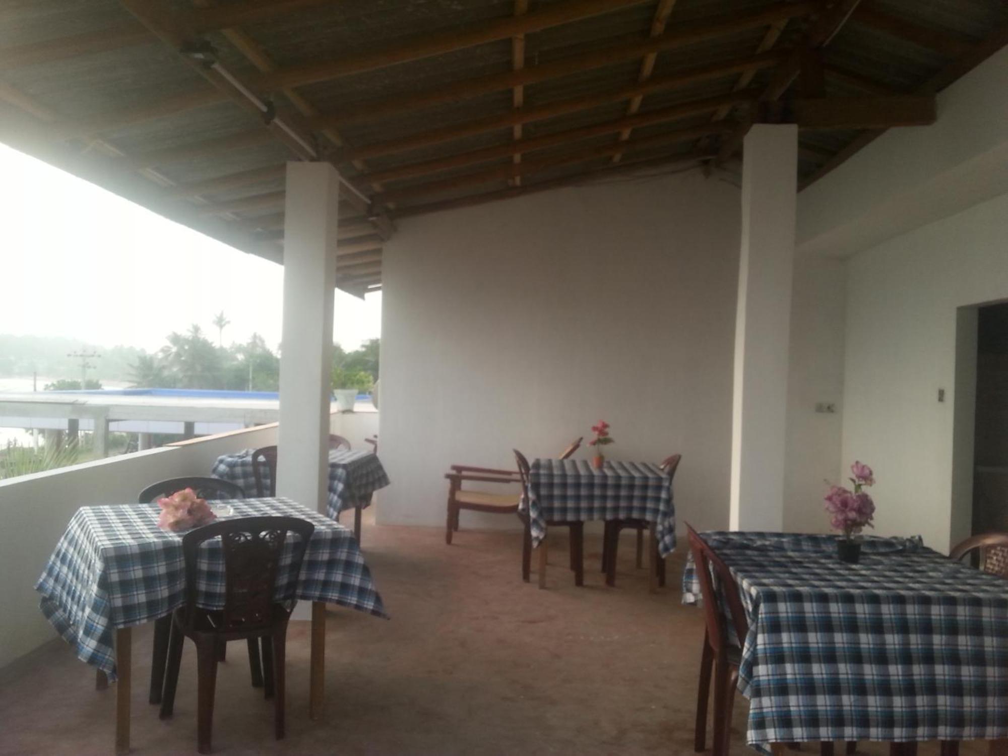 米瑞莎太阳海旅馆酒店 外观 照片